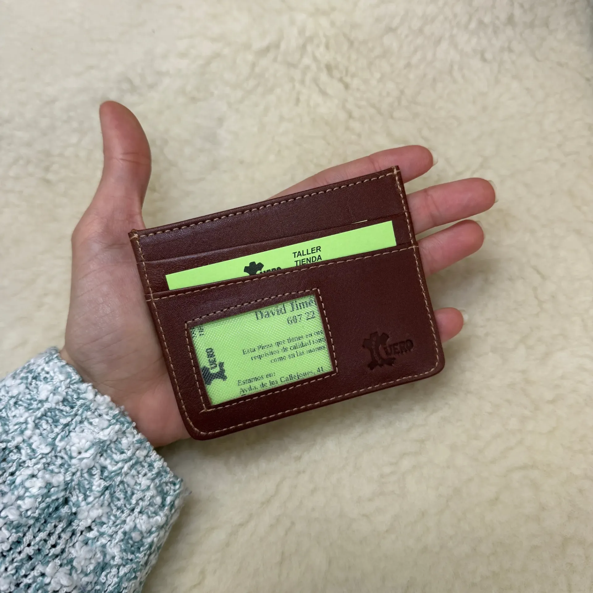 Tarjetero plano de cuero 7 tarjetas – Fabricado en Ubrique, España