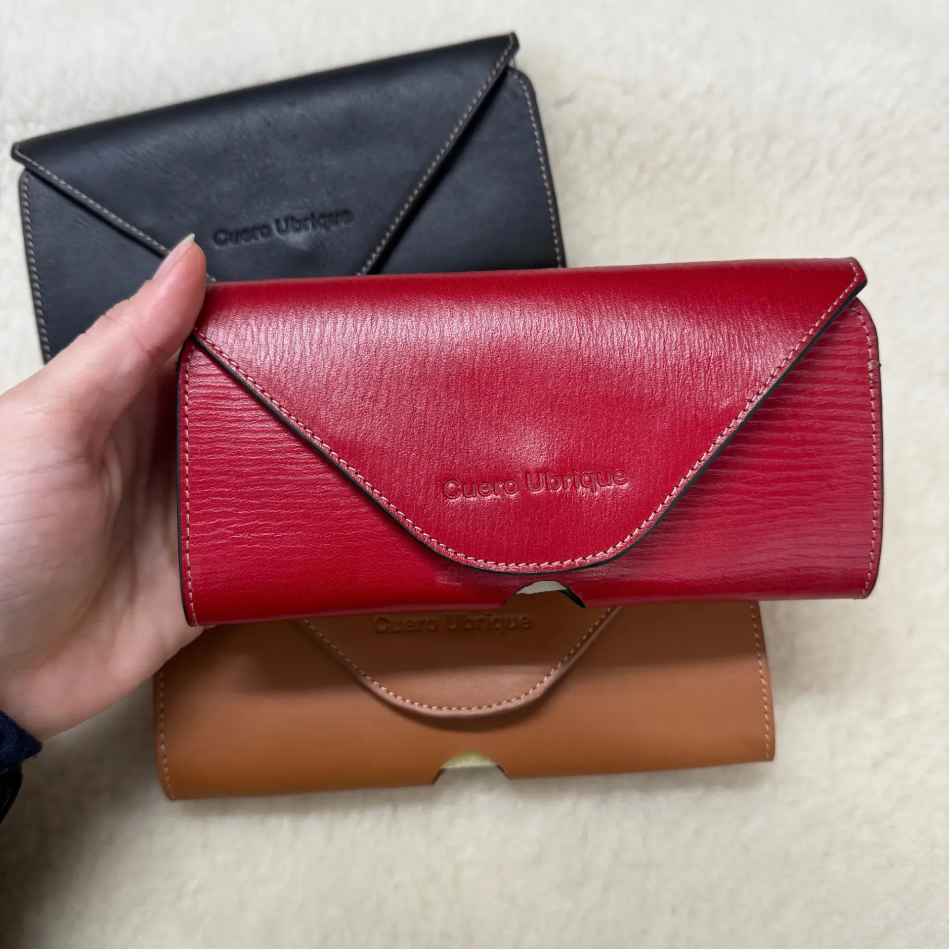 Funda de Móvil de Cuero para Cinturón – Forro Protector con Cierre de Broche