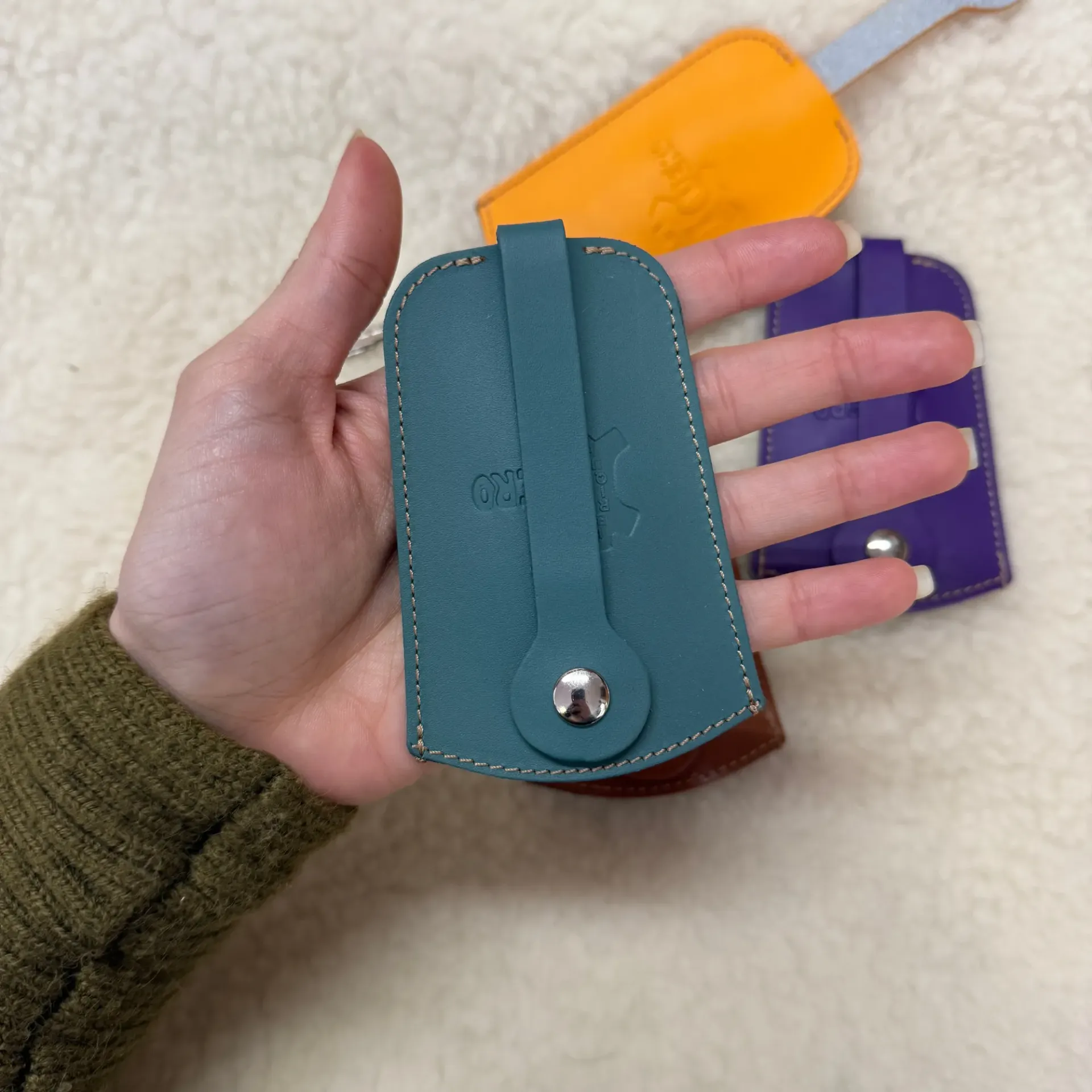 Llavero Organizador de Cuero – Funda Porta Llaves Compacta (Turquesa)